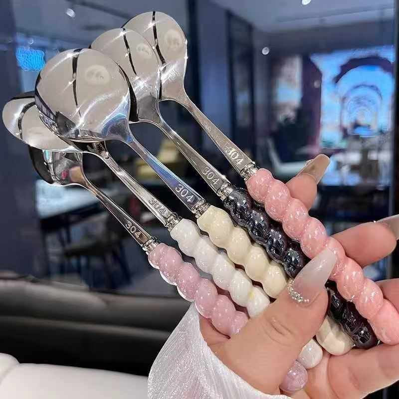 SINGLE SPOON